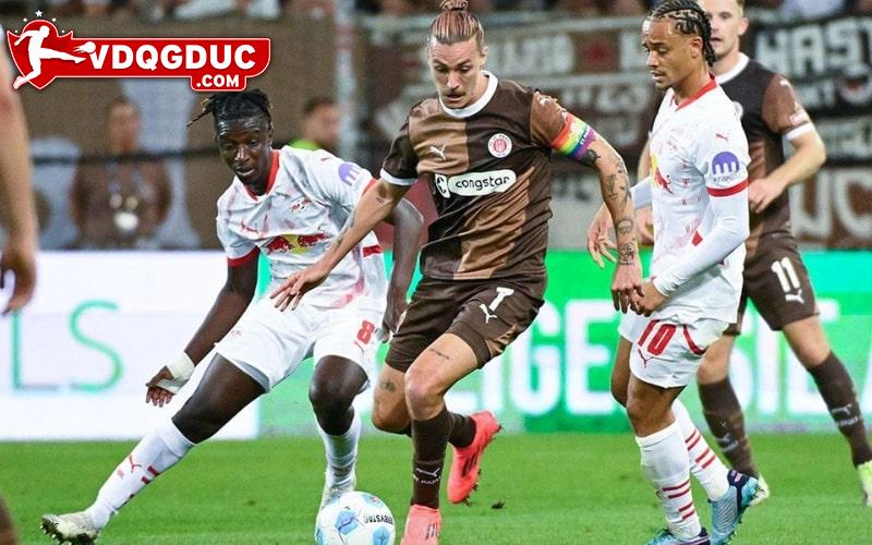 soi kèo Frankfurt vs St.Pauli